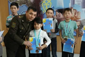 Спасатели Мангистау учат детей поведению во время ЧС