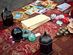 Борьбу с колдовством и гаданием продолжают вести в Таджикистане