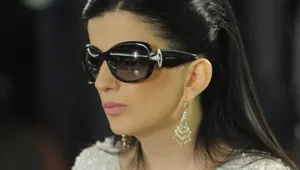 От Дианы Гурцкой потребовали снять очки