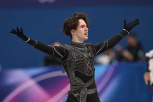 Қазақстандық мәнерлеп сырғанаушы Италиядағы Олимпиада ойындарында жүлдегерлердің бестігіне кірді