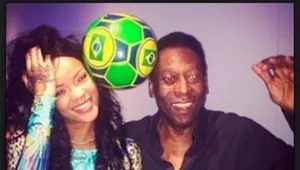 Рианна повеселилась в лифте с Пеле