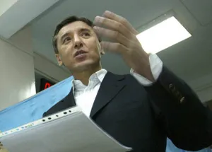 Оппозиционер Булат Абилов поменяет политику на творчество