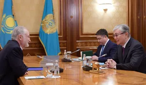 Токаев принял известного французского политического деятеля