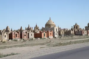 В ЮКО река вымыла останки усопших из могил