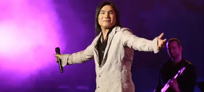 ARTиШОК объявил кастинг на спектакль по песням Батырхана Шукенова