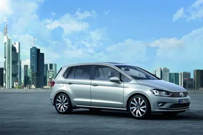 Volkswagen показал новый Golf
