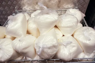 Цены на куриное мясо и сахар зафиксируют в Алматы