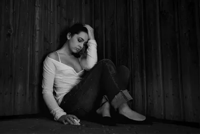 В петлю людей гонит безудержный смех