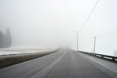 Туман, гололед и сильный ветер ожидаются в Казахстане