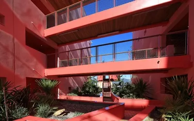 Pink style - жилой дом, выполненный в ярко-розовом цвете