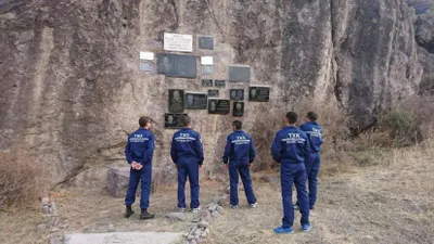 На полигоне «КАЗСПАС-2017» установили памятную доску спасателю Елдосу Нурпеисову