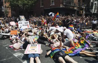 Самый массовый парад ЛГБТ прошел в Нью-Йорке