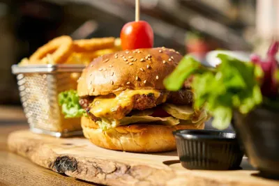 Олжас Бектенов дал поручения Минздраву по контролю за правильным питанием детей