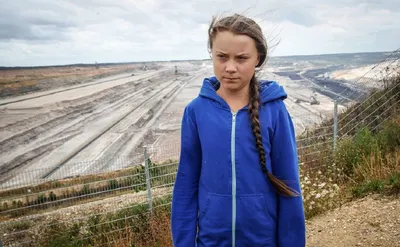 Мать Греты Тунберг рассказала в книге о проблемном детстве дочери