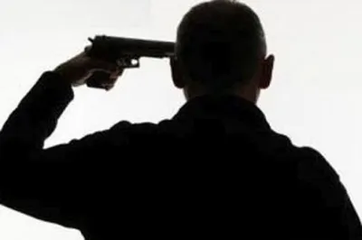 Полицейский довел мужчину до самоубийства в Караганде