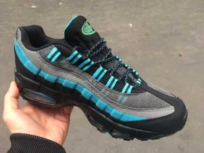 Мусульмане обиделись на компанию Nike