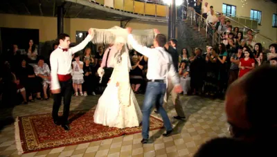 Казахи не избавились от рабского сознания — поэт