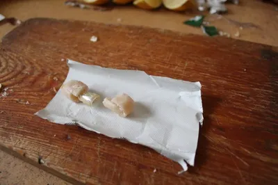 Спайс в конфетах пытались пронести в колонию в Павлодаре