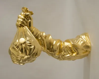 Золото в искусстве: новая выставка в Майами-Бич