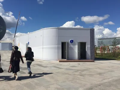 Посетители ЭКСПО жалуются на грязные туалеты, высокие цены и отсутствие еды. ВИДЕО, ФОТОЭксклюзив