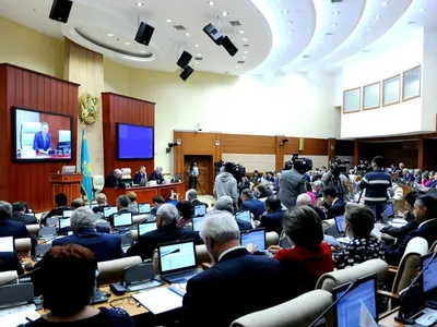 Мажилисмены продолжат работу над налоговыми поправками в октябре