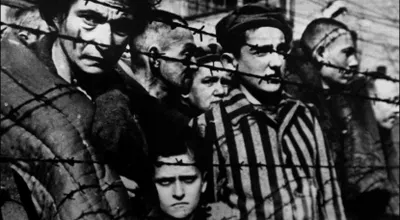 День памяти геноцида еврейского народа, издана «Алиса в Стране чудес» и Четвертое июля