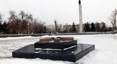 В Семее вновь погас Вечный огонь