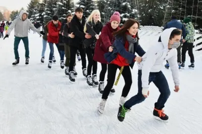 Более 20 катков откроют в Алматы