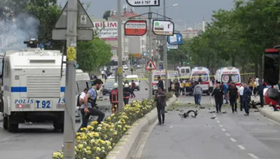 Четыре человека пострадали от взрыва в Стамбуле