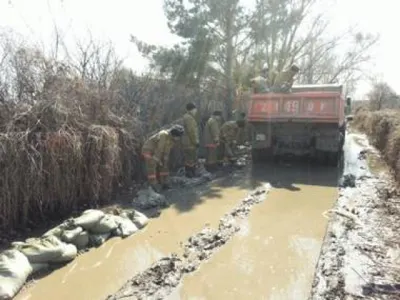 В Астане построят временную дамбу для защиты от паводка