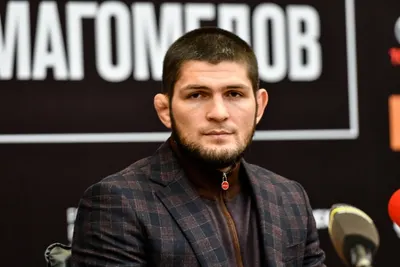 О «колоссальном давлении» перед дебютом в UFC вспомнил Нурмагомедов