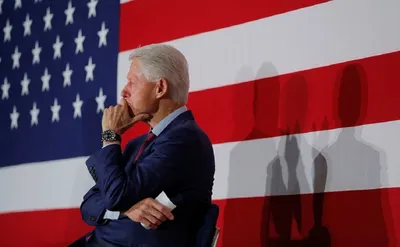 Клинтон назвал Белый дом при Трампе «эпицентром урагана»