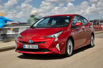 Toyota отзывает более миллиона машин из-за риска возгорания