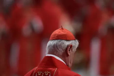 Ватикан: арестован архиепископ, обвиняемый в педофилии