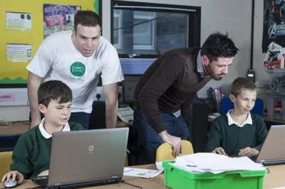 Google пожертвовала детским кружкам деньги на консоли-конструкры