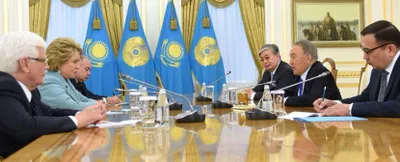 Н. Назарбаев вручил Орден «Достык» II степени В. Матвиенко