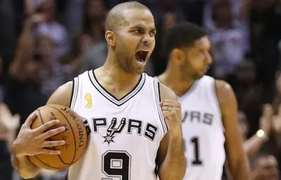 Чемпион НБА «Сан-Антонио» стартовал в новом сезоне с победы