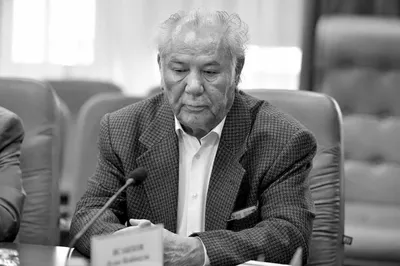 Скончался классик казахской литературы Дулат Исабеков