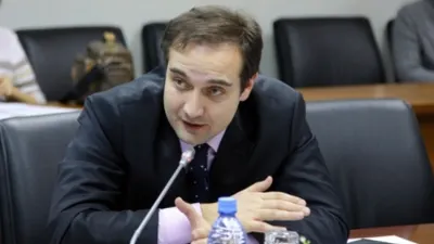 Депутат Платонов: Почему в казахстанских школах рушатся крыши?