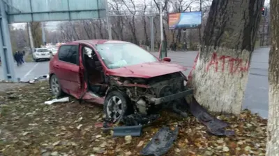 Последствия ДТП в Алматы ликвидировали спасатели (ФОТО)