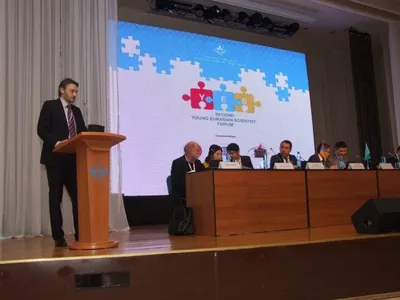 Казахстан перестает быть потребителем грантов