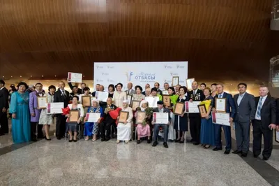 Финалисты конкурса «Мерейлi отбасы» получили smart-телевизоры от LG