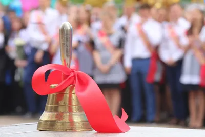 Сбор денег и банкеты запрещены: жесткие правила для выпускных утвердили в Казахстане