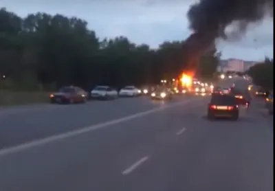 В Караганде на ходу загорелась маршрутка с пассажирами