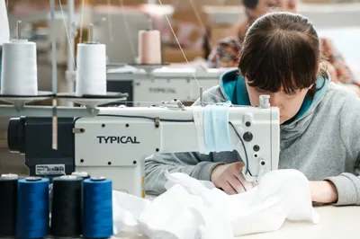 Снизить женщинам пенсионный возраст предложили в сенате