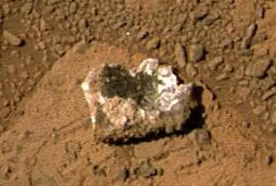 «Инопланетянин» вышел навстречу марсоходу NASA