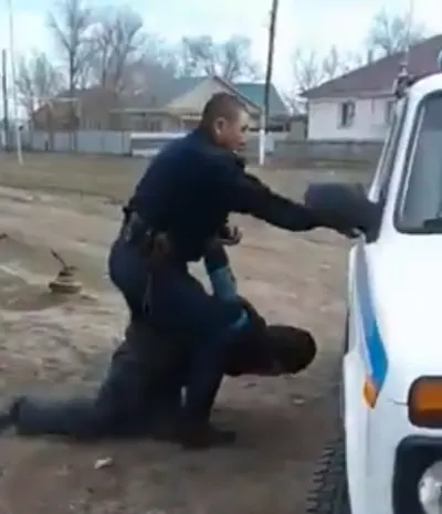 Об издевательствах полицейского рассказал житель ЗКО