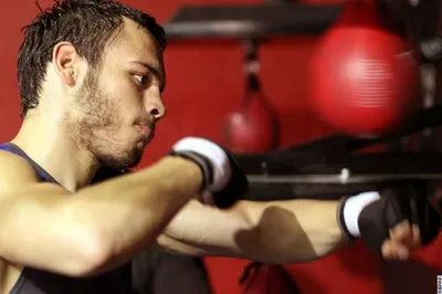 Лучшие моменты карьеры Хулио Сезара Чавеса-младшего. Видео