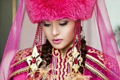 Если қожа будут жениться на простолюдинках, то испортят гены — писатель