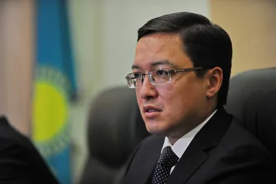 Акишев освобожден от должности помощника Назарбаева